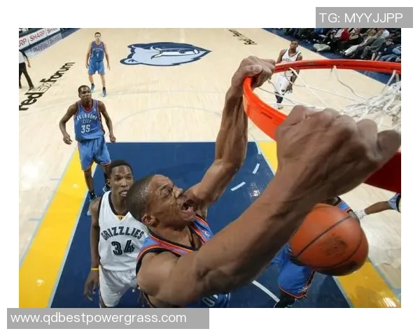 雷霆勇士西部决赛第六场激战回顾与精彩瞬间分析