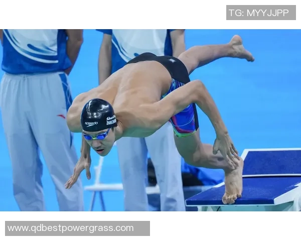 三刷纪录三夺冠！张展硕夺800米自由泳冠军闪烁泳池